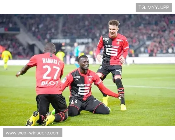 雷恩2-0客胜十人里尔,送对手联赛连败 雷恩2-0客胜十人里尔,送对手联赛连败